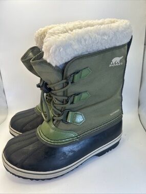 Sorel Olive Green and Black Winter Snow Boots with Cream Faux Fur